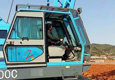 恒通強夯地基施工設備(圖1)